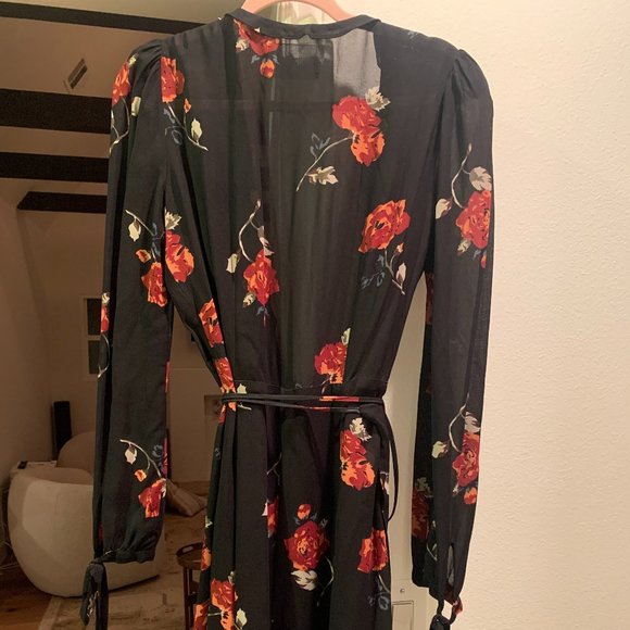 Reformation Delta Wrap Dress - Picture 8 of 9